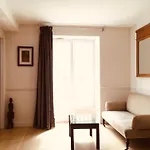 Elegant And Cosy Flat Near Montmartre